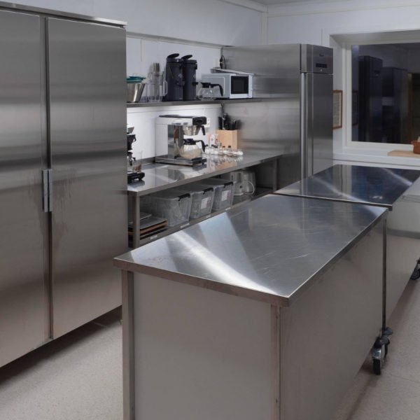 Kjøkken fra annen vinkel Kjøkkenet fra en annen vinkel