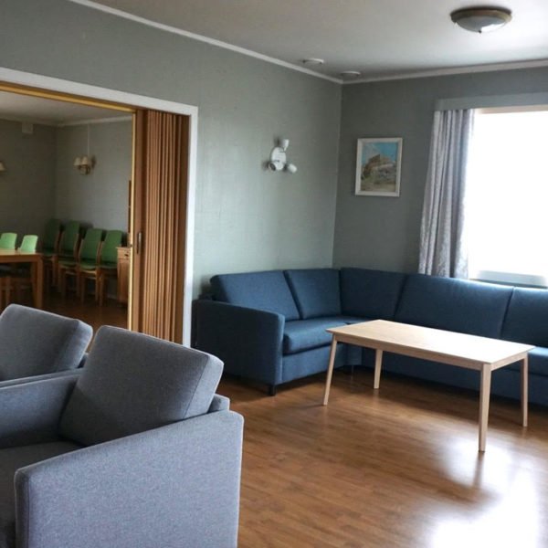 Salongen i 2. etasje med spisesalen i bakgrunnen Salongen i 2. etasje med spisesalen i bakgrunnen